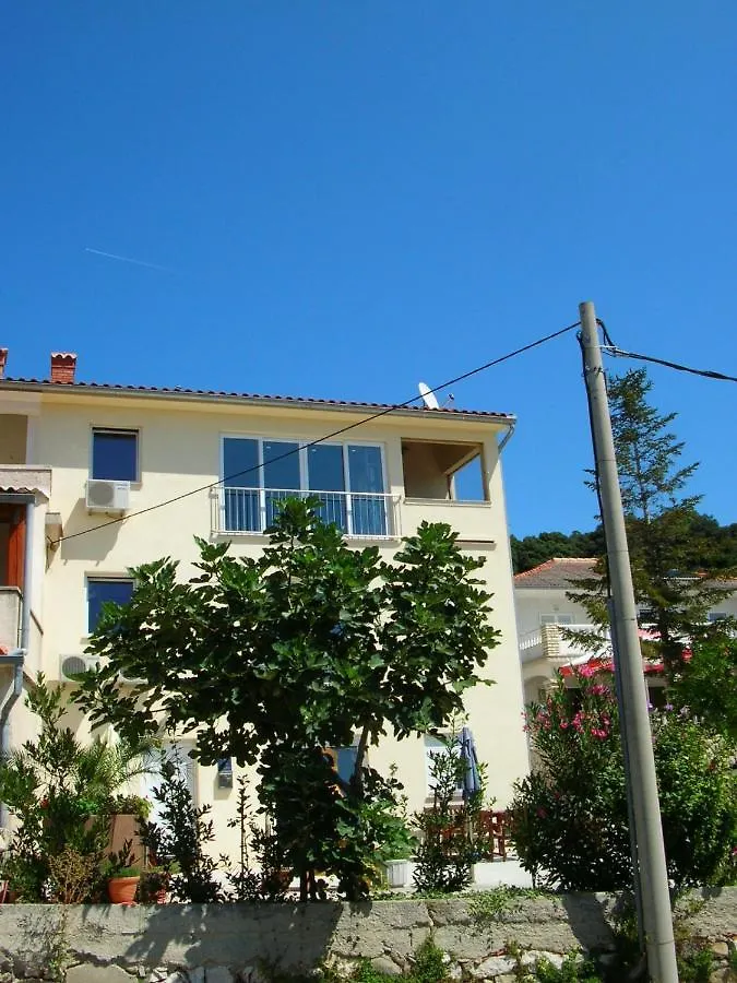 Waldeck Apartment 2 Supetarska Draga Croatia